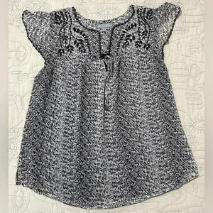 Daniel Rainn Black White Eyelet Accent Line Top Size Large